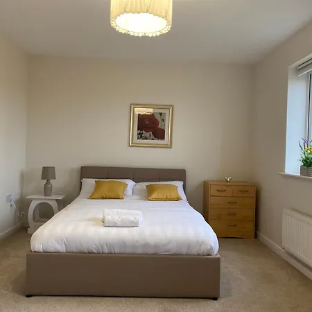 Rooms In Beautiful Home In Wolverhampton! Exterior photo